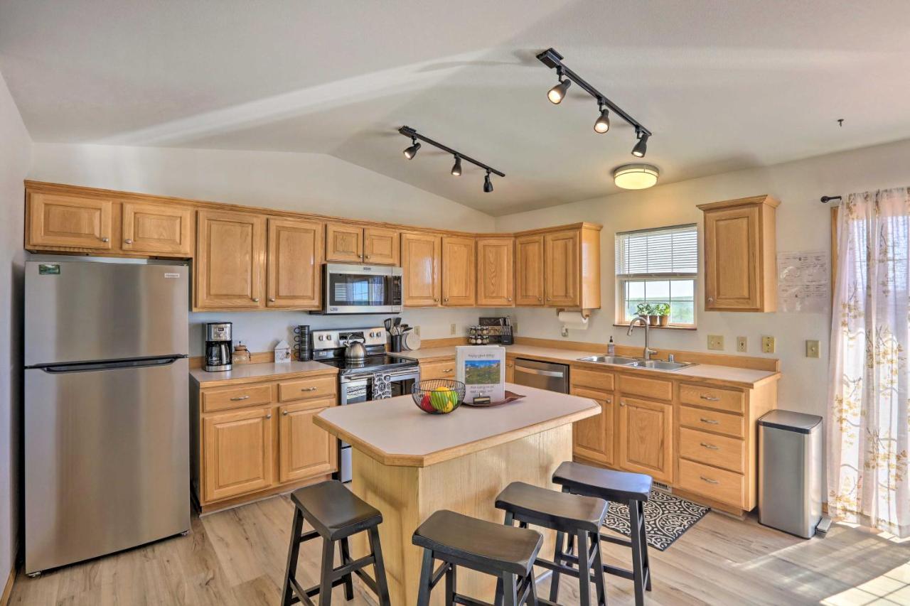 Red Lodge Townhome With Hot Tub And Mountain Views! Екстериор снимка